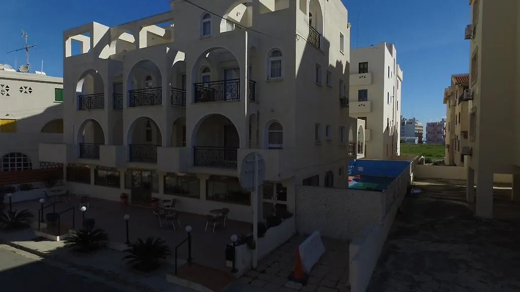 Pasianna Hotel Apartments Λάρνακα