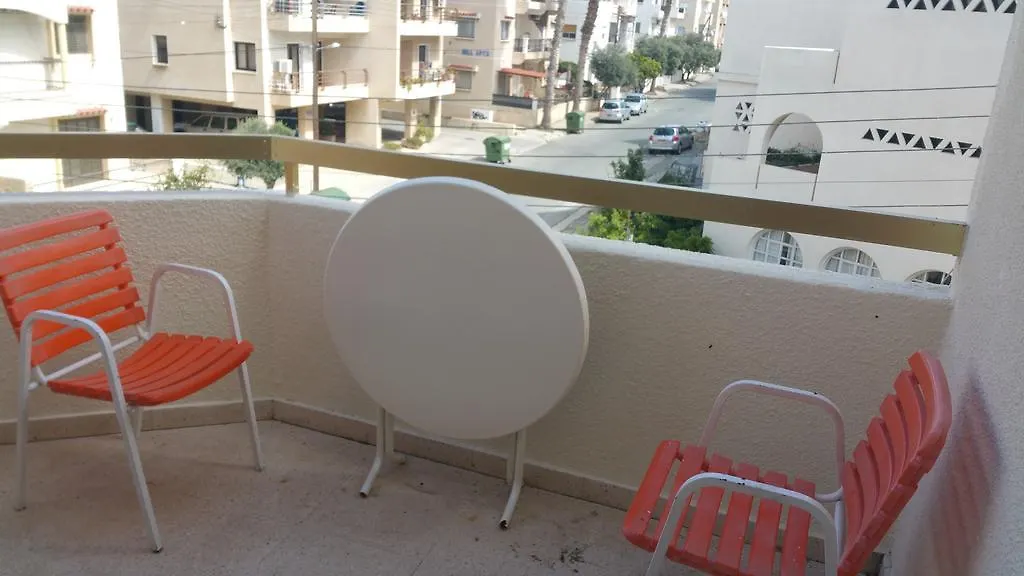 Pasianna Hotel Apartments Larnaca 3*,